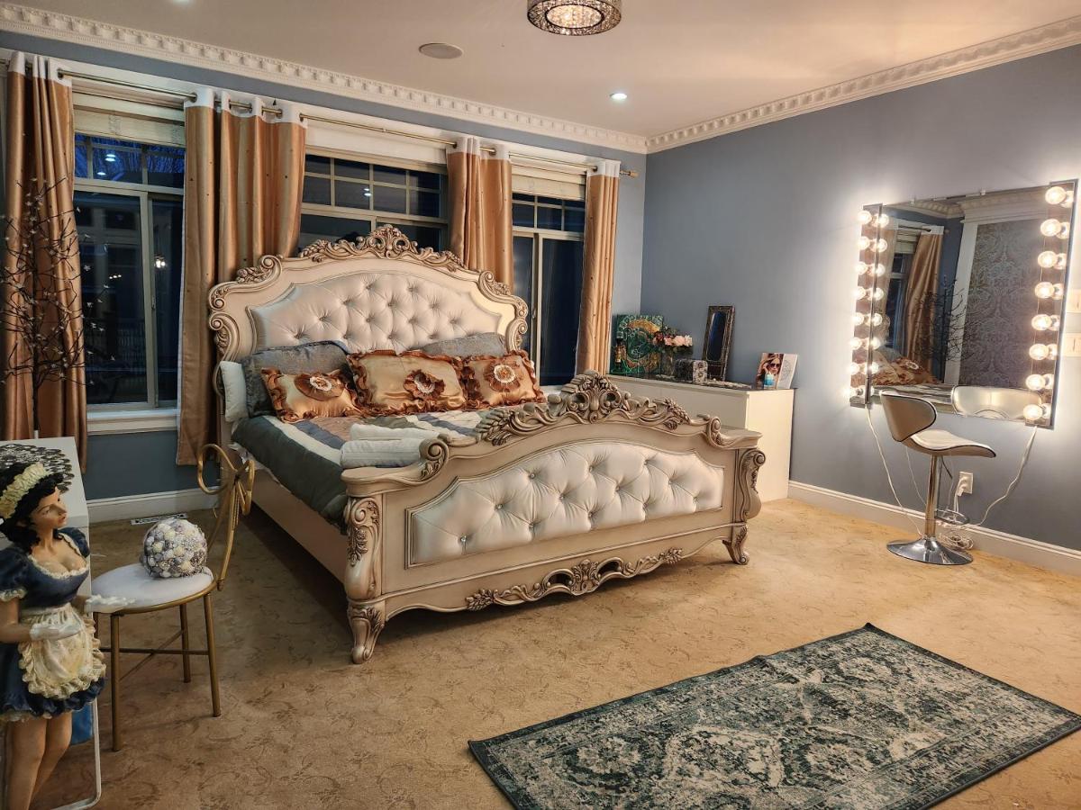 Empire Palace Hotel Surrey Bagian luar foto