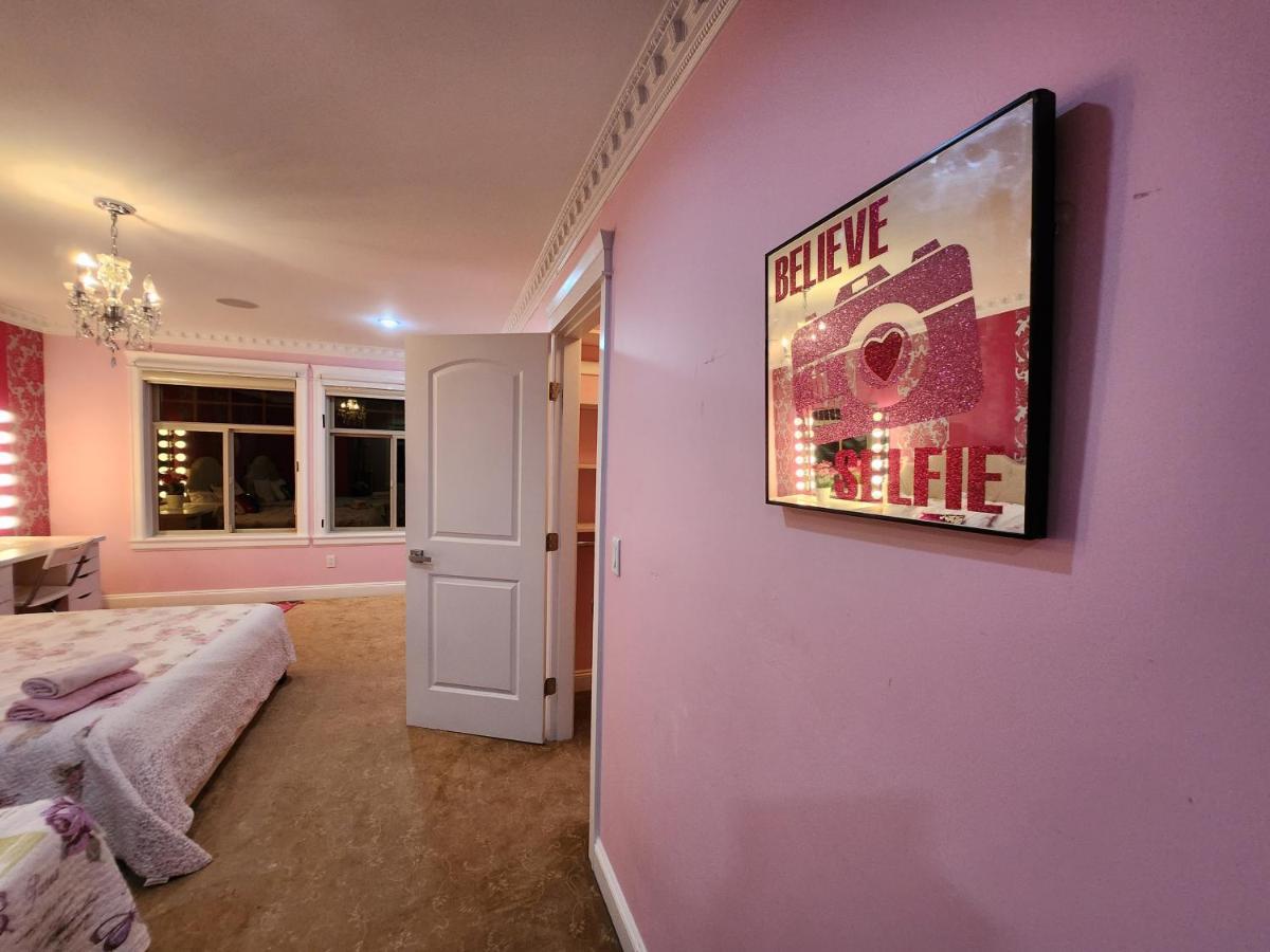 Empire Palace Hotel Surrey Bagian luar foto